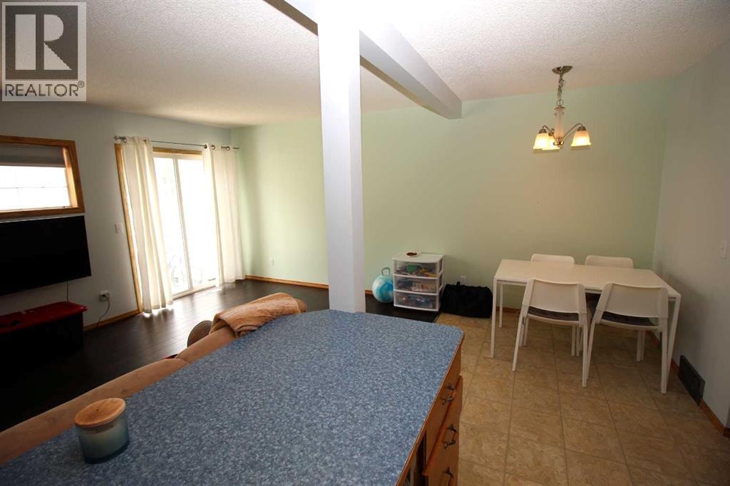 215 Millview Green SW — photo 8