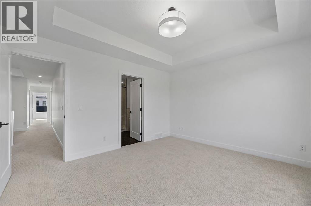 135 Walgrove Bay SE — photo 12