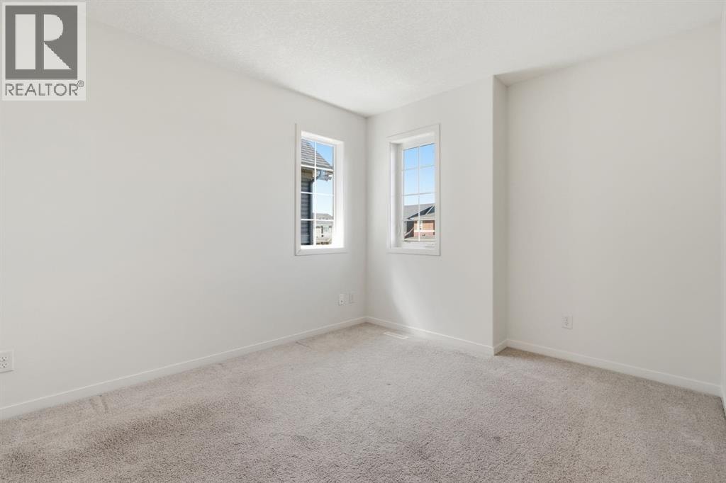108 Evansborough Crescent NW — photo 30