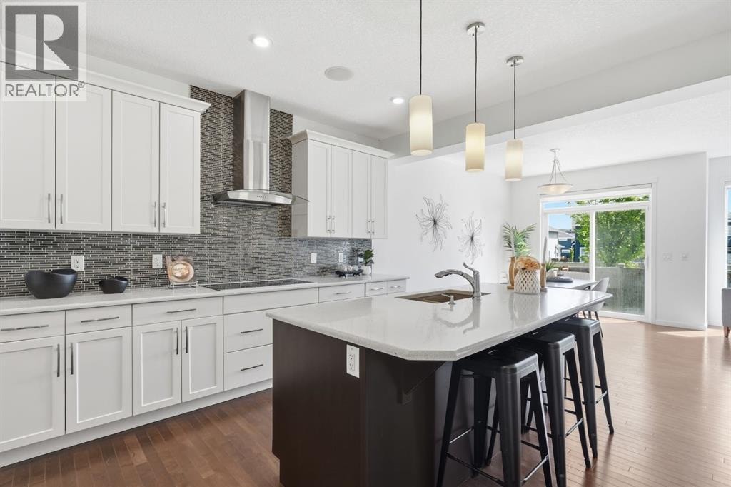 108 Evansborough Crescent NW — photo 3