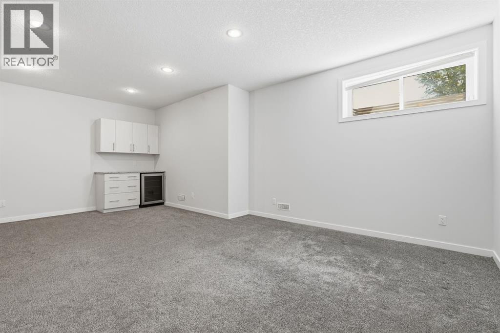 108 Evansborough Crescent NW — photo 34