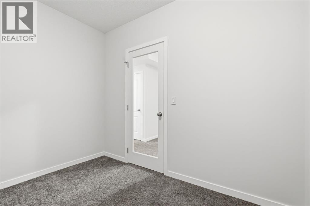 108 Evansborough Crescent NW — photo 40