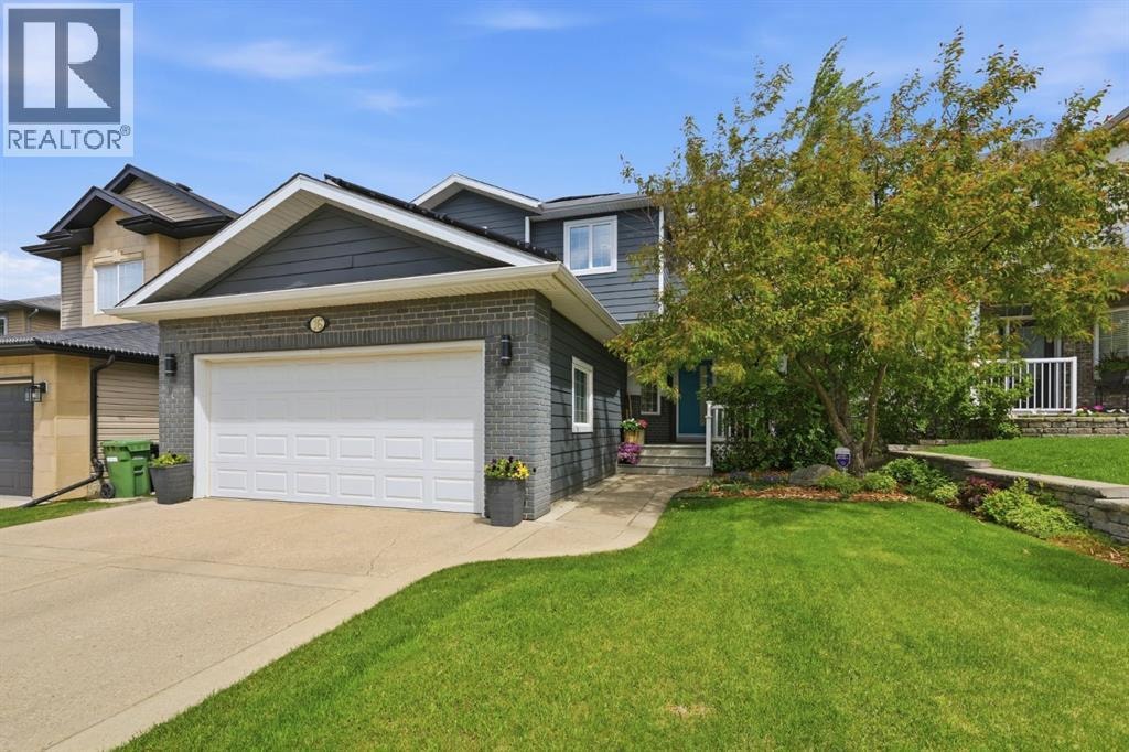 16 Coopers Heights SW — photo 1