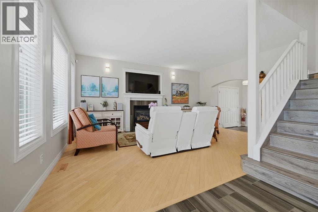 16 Coopers Heights SW — photo 9