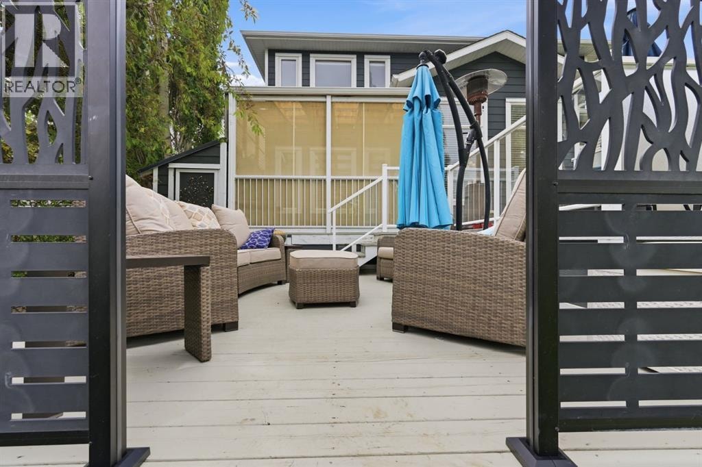 16 Coopers Heights SW — photo 41