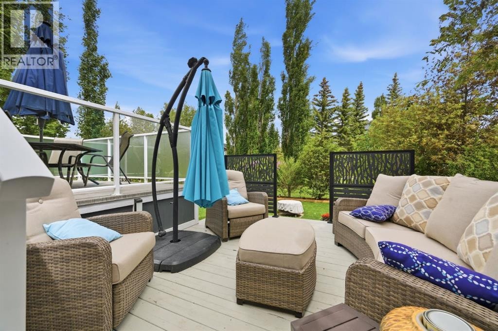 16 Coopers Heights SW — photo 40