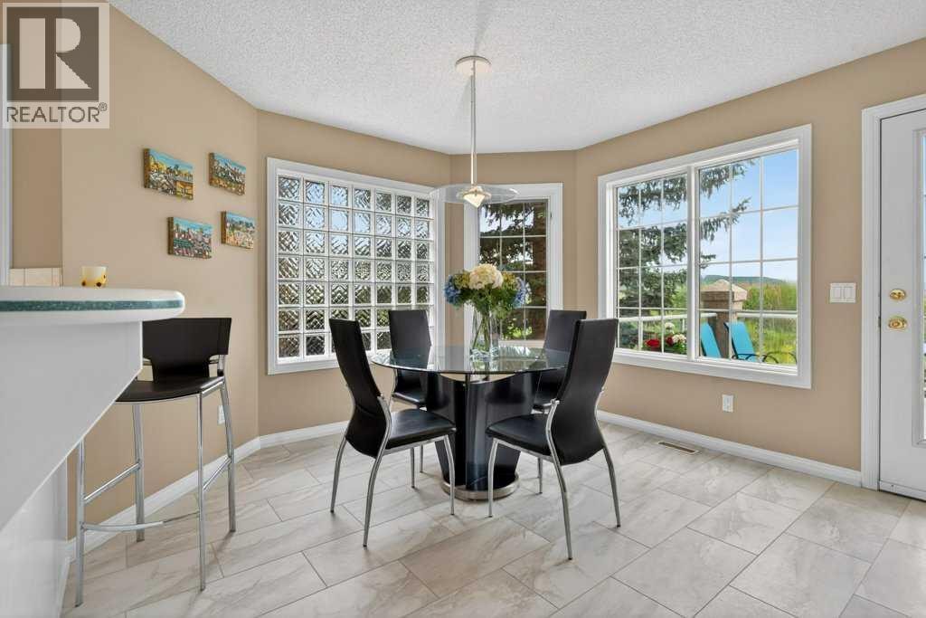 152 Scenic Ridge Crescent NW — photo 17