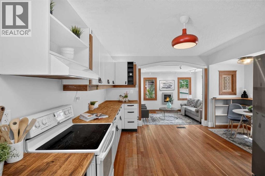 728 4A Street NW — photo 4
