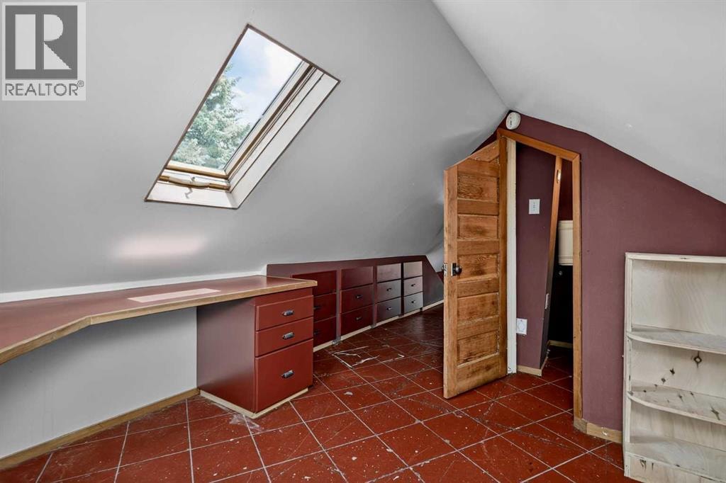 728 4A Street NW — photo 27