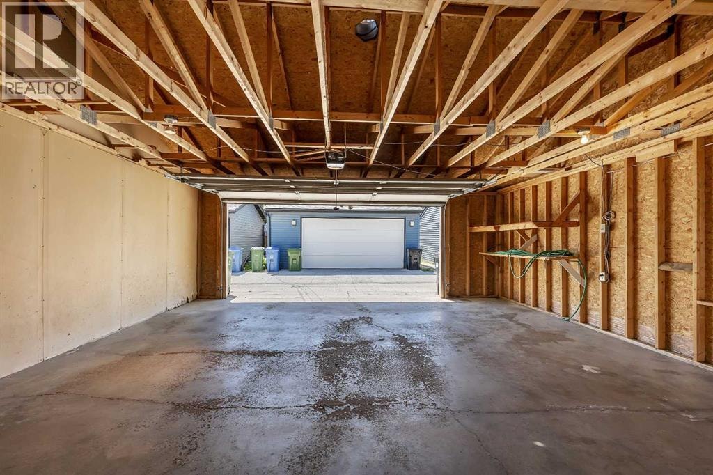 2215 3 Avenue NW — photo 33