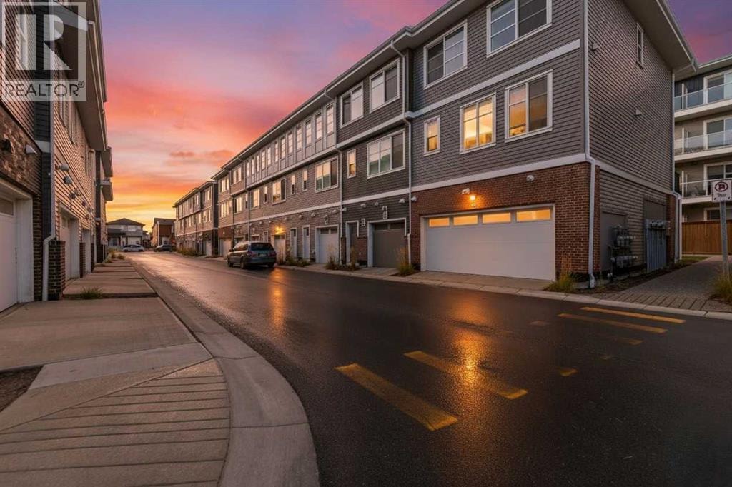 207, 50 Cornerstone Passage NE