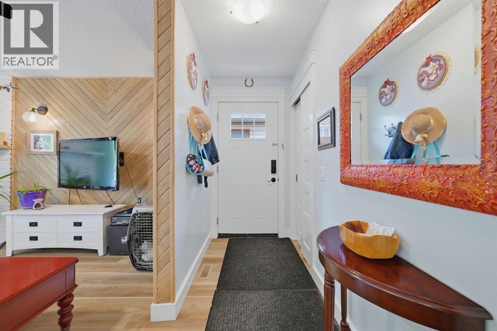 3016 Cedar Ridge Drive SW — photo 2