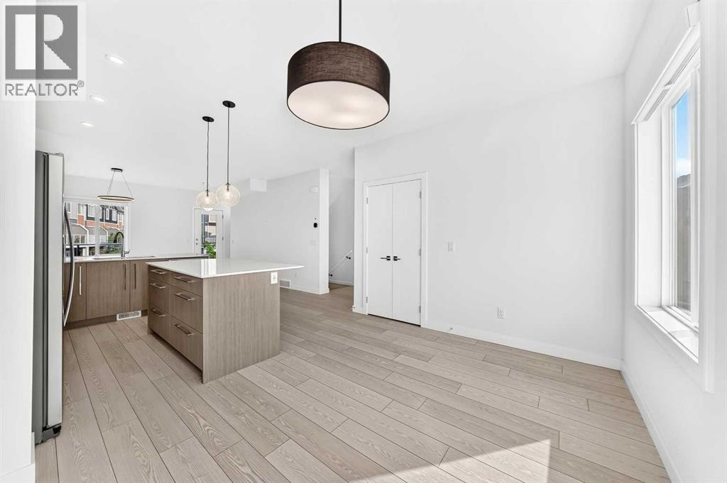 802, 335 Creekside Boulevard SW — photo 17