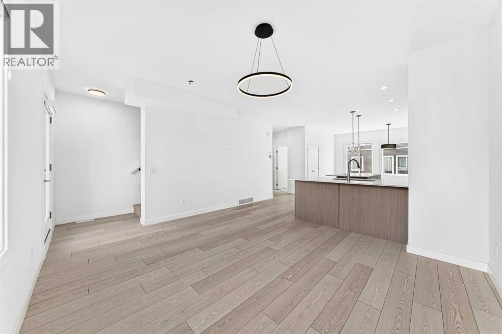 802, 335 Creekside Boulevard SW — photo 22