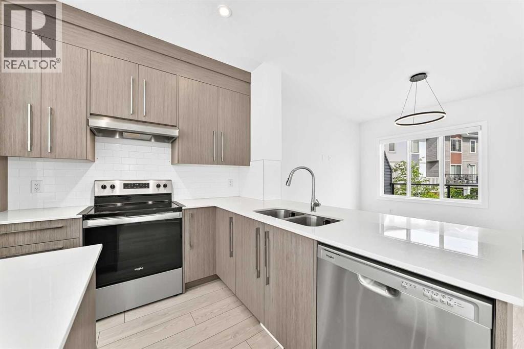 802, 335 Creekside Boulevard SW — photo 10