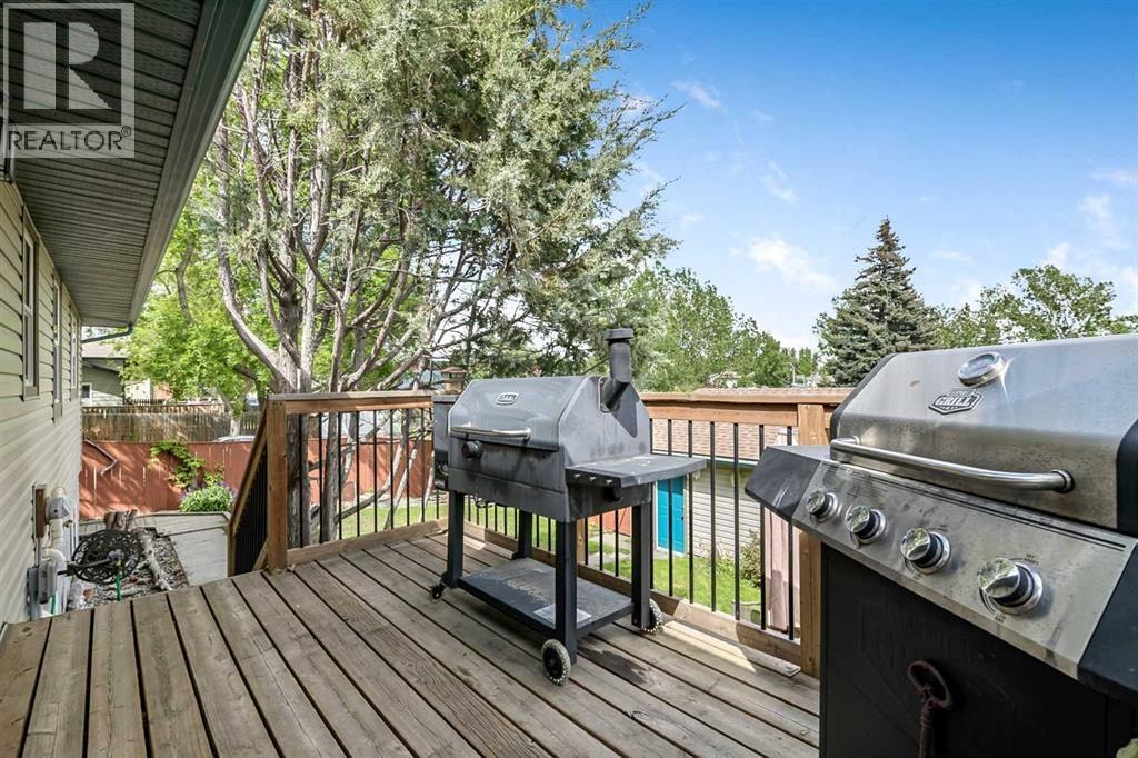 12 Robinson Drive — photo 43