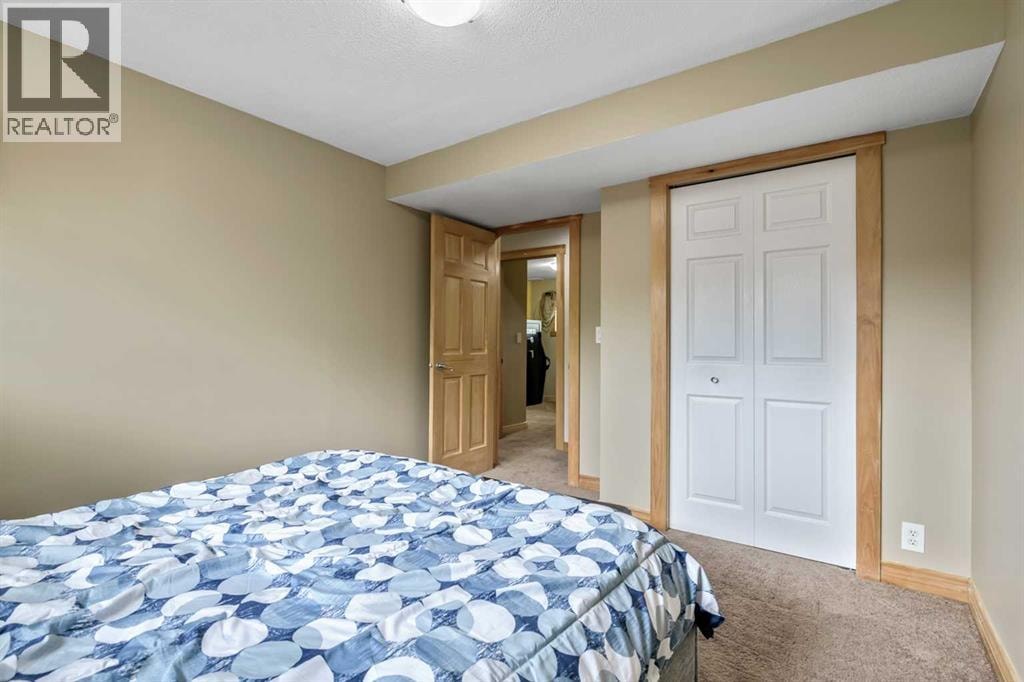12 Robinson Drive — photo 35