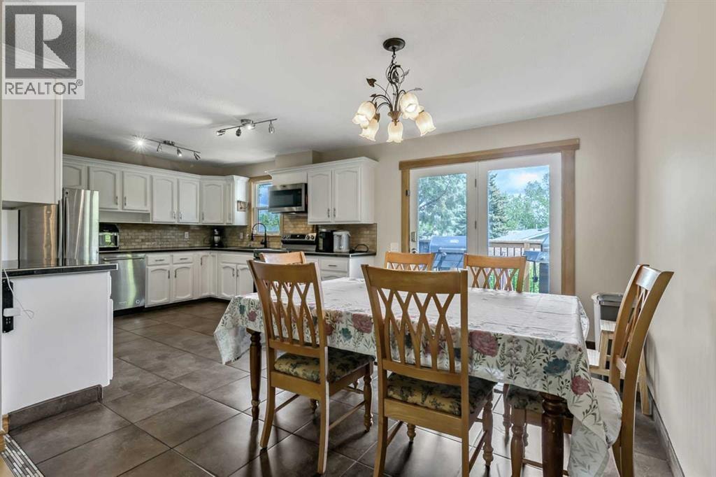 12 Robinson Drive — photo 11