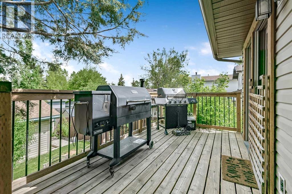 12 Robinson Drive — photo 42