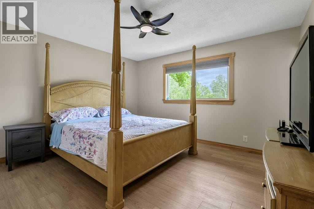12 Robinson Drive — photo 18