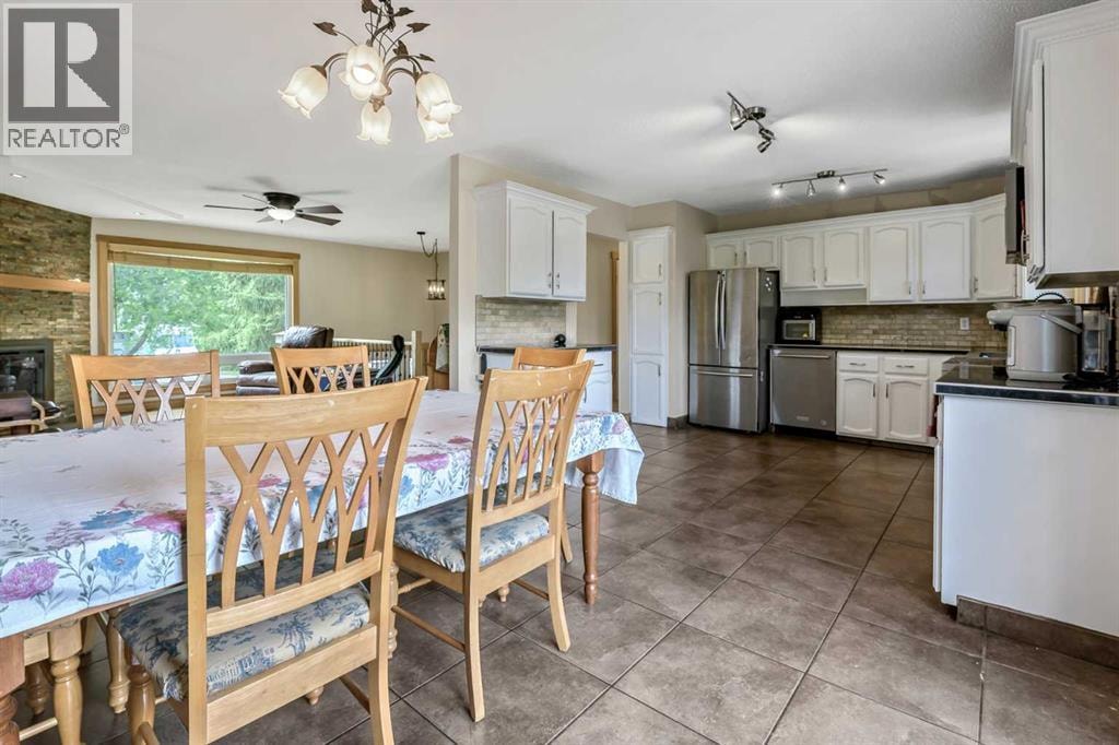 12 Robinson Drive — photo 13