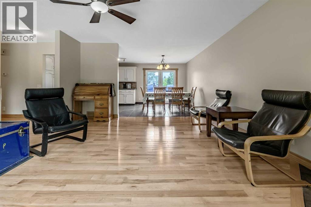 12 Robinson Drive — photo 9