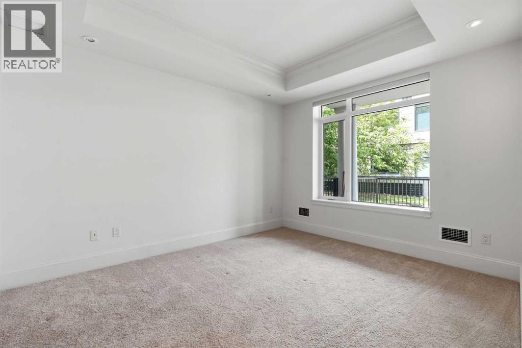 105, 221 Quarry Way SE — photo 36
