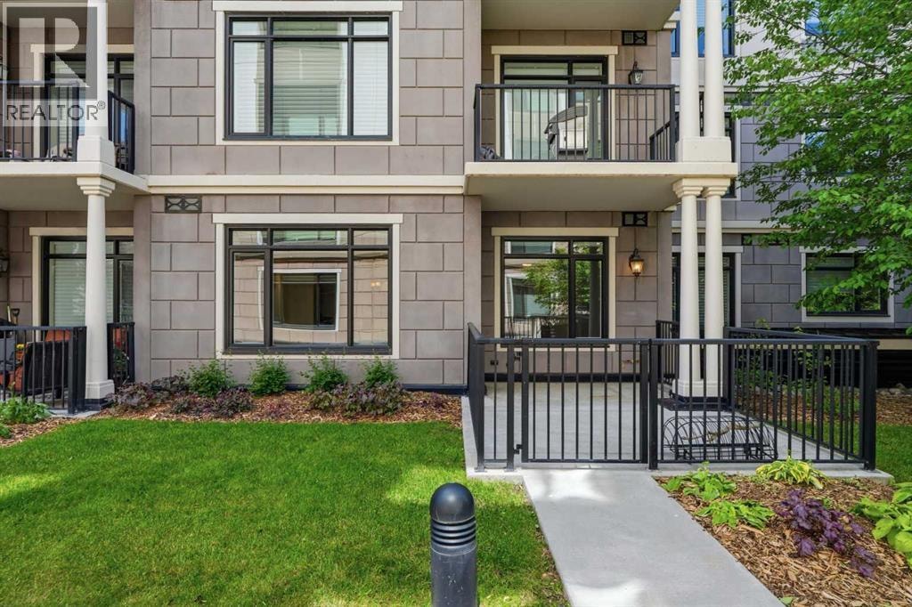 105, 221 Quarry Way SE — photo 9