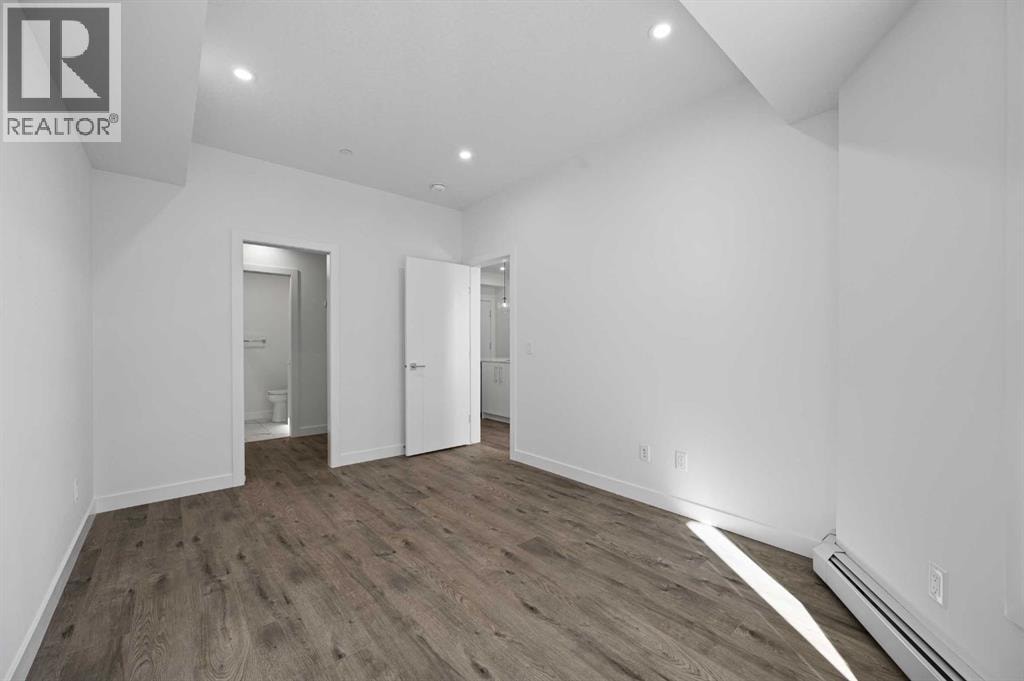 315, 8370 Broadcast Avenue SW — photo 21