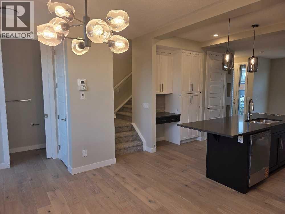 1151 Cobblestone Boulevard SW — photo 4