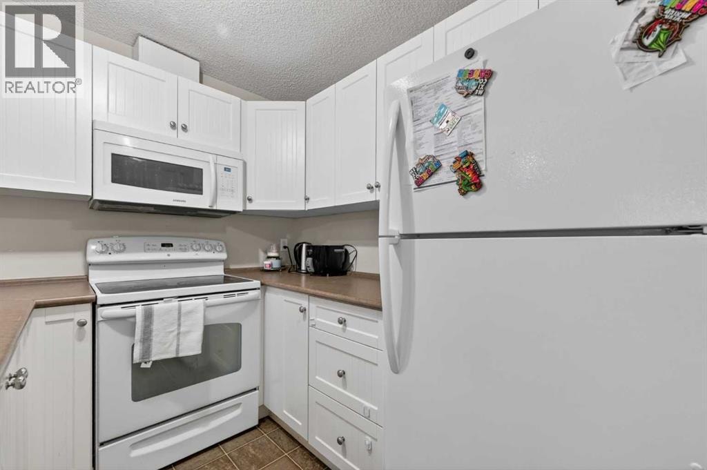 2329, 8 Bridlecrest Drive SW — photo 11