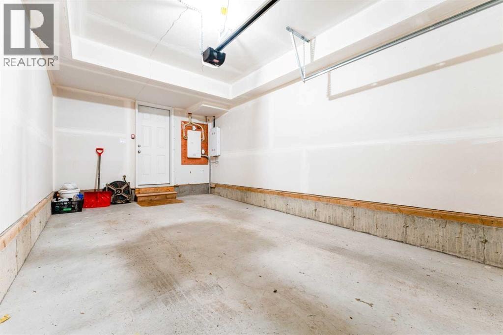 120 Spring Creek Common SW — photo 36