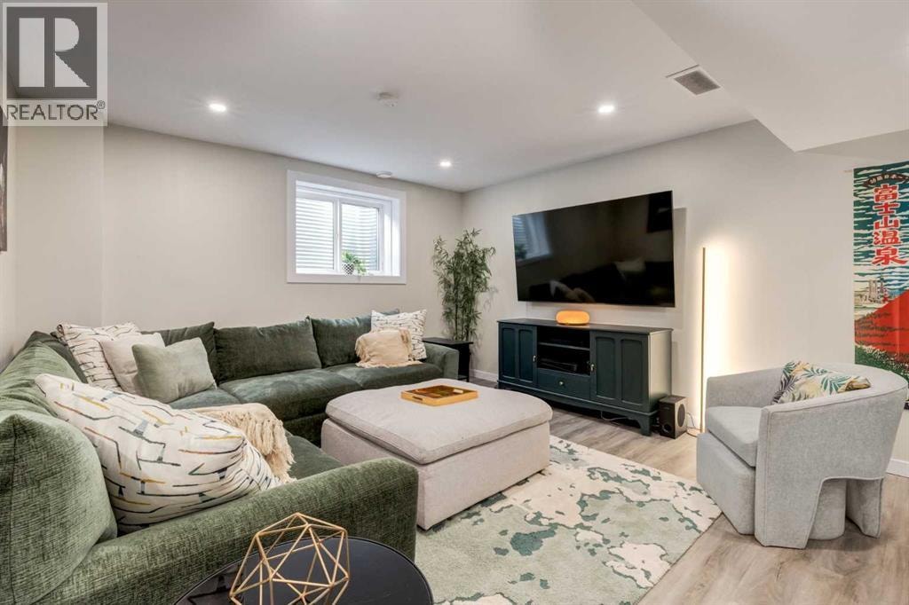212 Crestbrook Common SW — photo 31