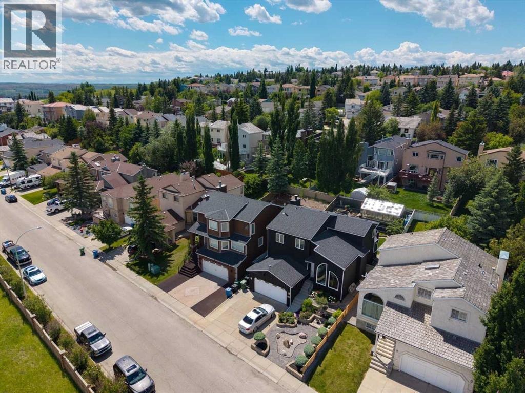 41 Sidon Crescent SW — photo 2