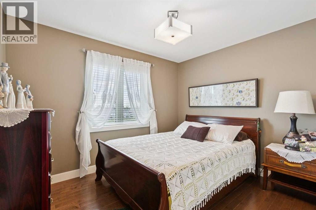 41 Sidon Crescent SW — photo 34