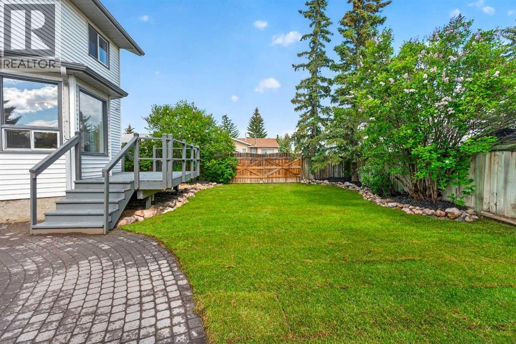 70 West Mackay Crescent — photo 22