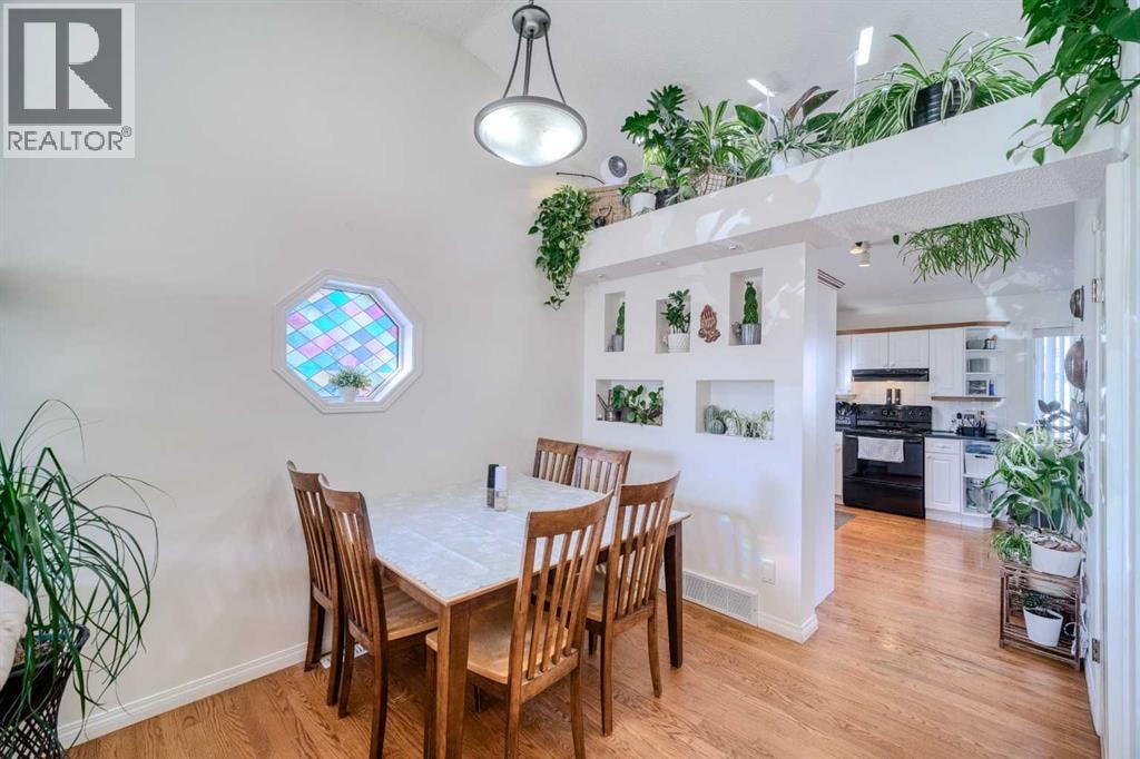 239 Arbour Wood Close NW — photo 8