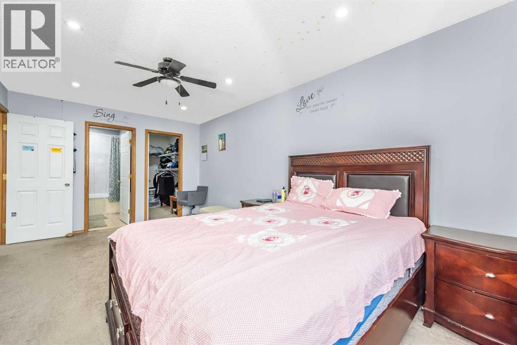 7820 Laguna Way NE — photo 17