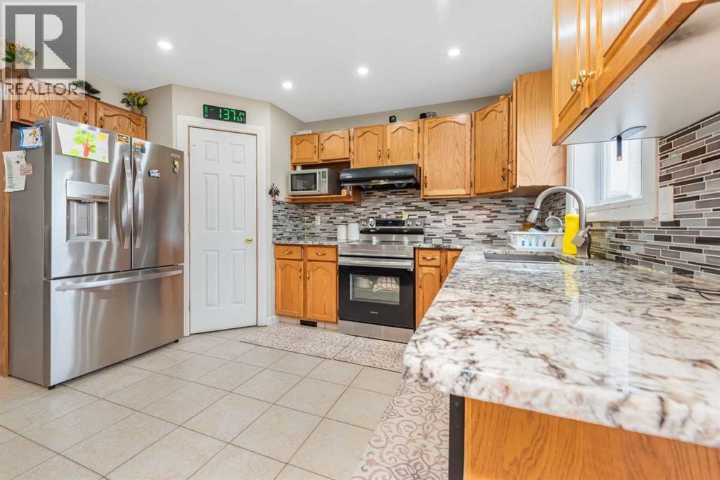 7820 Laguna Way NE — photo 10