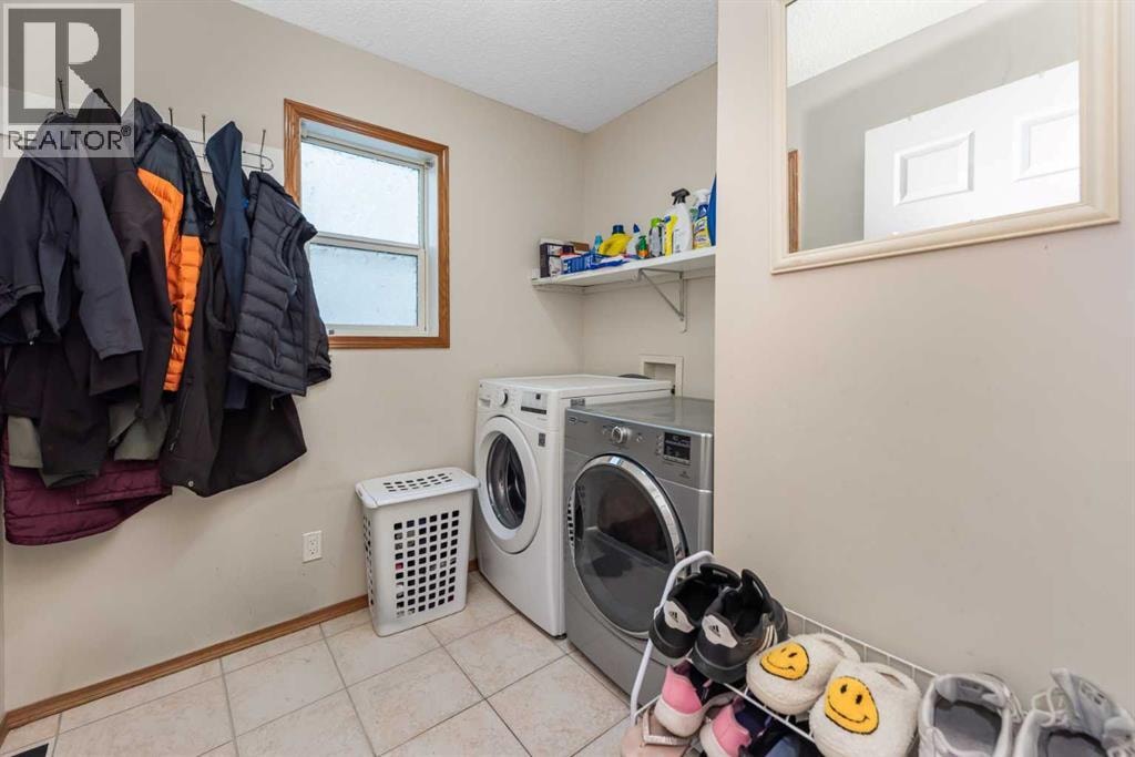 7820 Laguna Way NE — photo 13