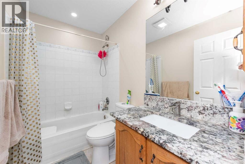 7820 Laguna Way NE — photo 19