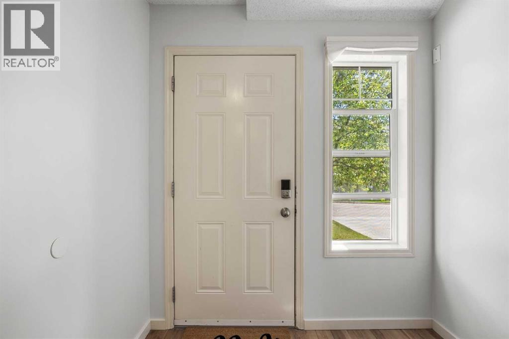 27 Panatella Villas NW — photo 3