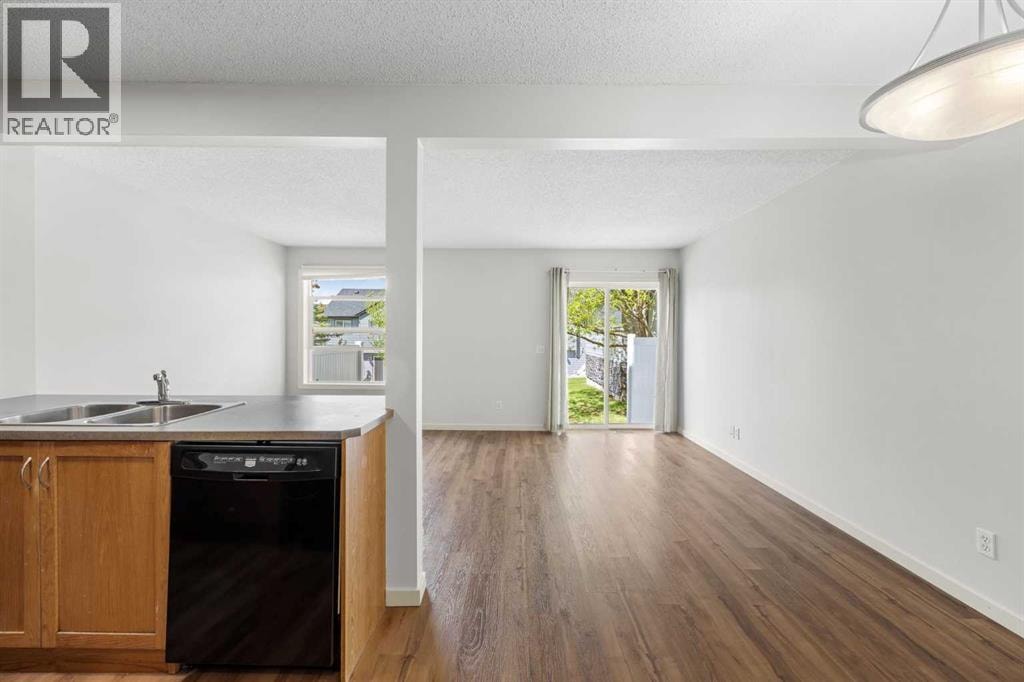 27 Panatella Villas NW — photo 6