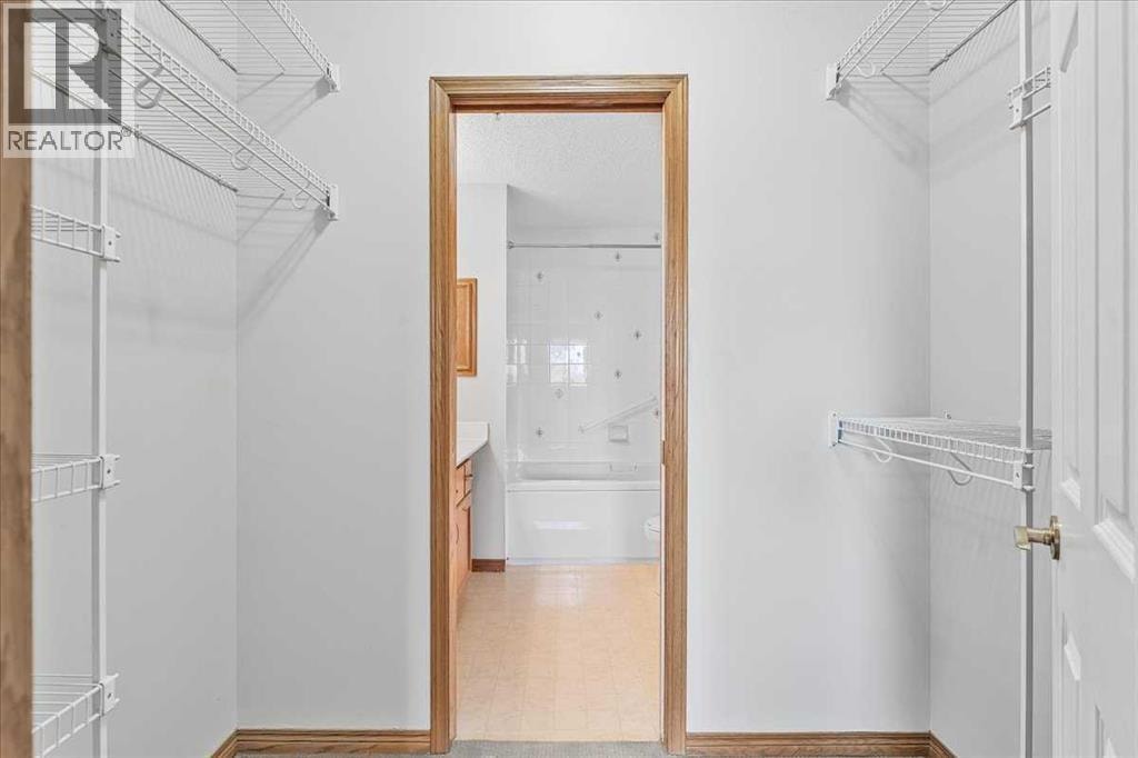302, 200 Lincoln Way SW — photo 17