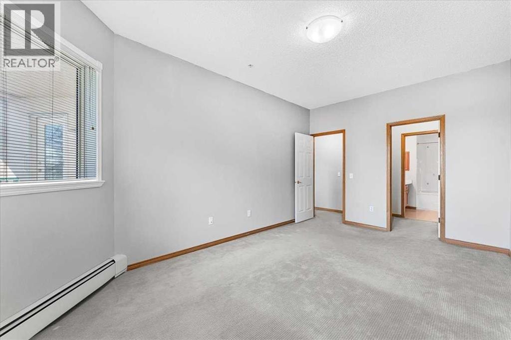 302, 200 Lincoln Way SW — photo 16
