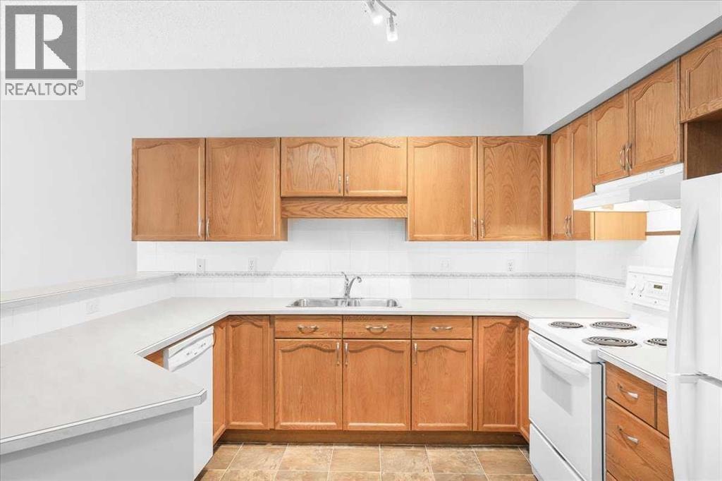 302, 200 Lincoln Way SW — photo 11