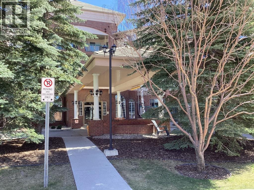 302, 200 Lincoln Way SW — photo 33