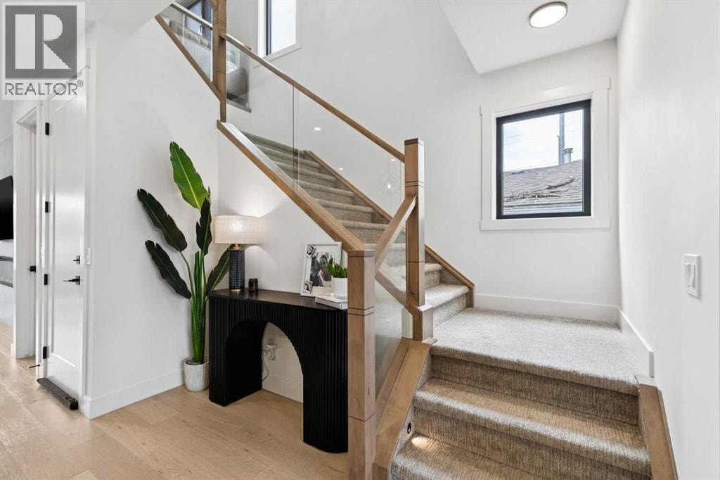 4606 82 Street NW — photo 10