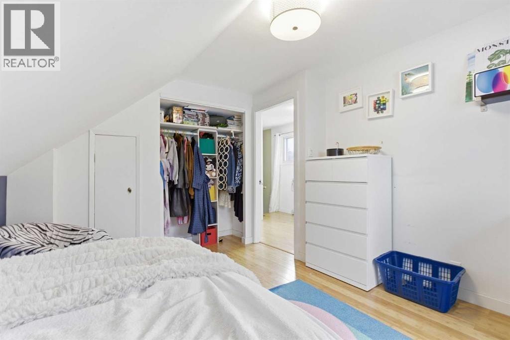 2801 26A Street SW — photo 17
