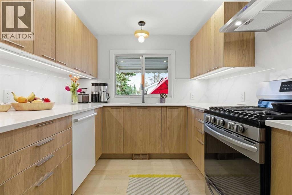 2801 26A Street SW — photo 10